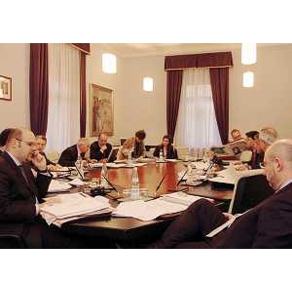 La Giunta regionale riunita a Trieste. (Trieste 28/01/05)
