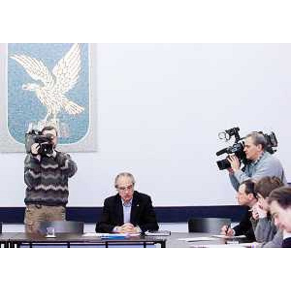 Pecol Cominotto (Assessore regionale Organizzazione e Personale) in conferenza stampa al termine dei lavori di Giunta a Trieste. (Trieste 28/01/05)
