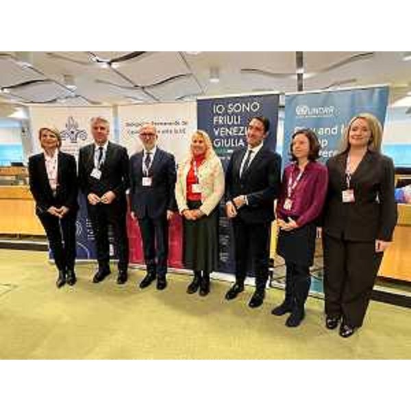 Foto di gruppo per il panel (l'assessore Riccardi è il terzo da sinistra) - Foto di gruppo per il panel (l'assessore Riccardi è il terzo da sinistra)