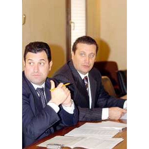 Iacop (Assessore regionale Relazioni internazionali e Autonomie locali) e Marsilio (Assessore regionale Risorse agricole, naturali, forestali e Montagna) alla riunione di Giunta a Pordenone. (Pordenone 04/02/05)