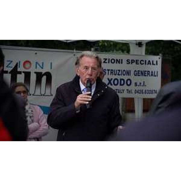 Lassessore regionale alla Difesa dellambiente, energia e sviluppo sostenibile Fabio Scoccimarro in occasione del sopralluogo effettuato sulle sponde dellIsonzo nel Comune di San Canzian dIsonzo. - Lassessore regionale alla Difesa dellambiente, energia e sviluppo sostenibile Fabio Scoccimarro in occasione del sopralluogo effettuato sulle sponde dellIsonzo nel Comune di San Canzian dIsonzo.