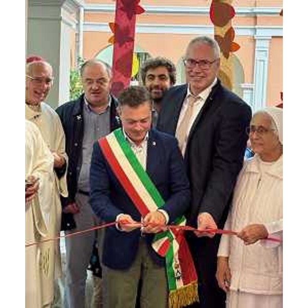 Taglio del nastro, a Udine, per il nuovo nido integrato - Taglio del nastro, a Udine, per il nuovo nido integrato