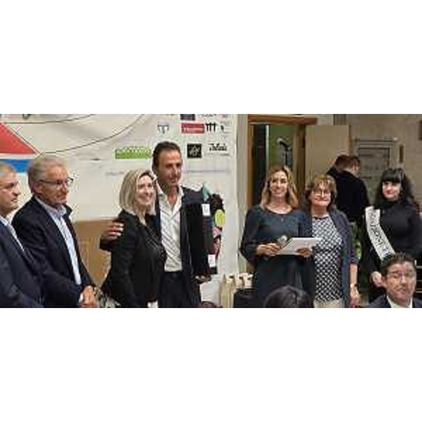 L'assessore regionale Cristina Amirante alla cena conviviale della Asd "Amici della Pista" presso la sede del Gruppo Alpini Ana di Fiume Veneto, - L'assessore regionale Cristina Amirante alla cena conviviale della Asd "Amici della Pista" presso la sede del Gruppo Alpini Ana di Fiume Veneto,