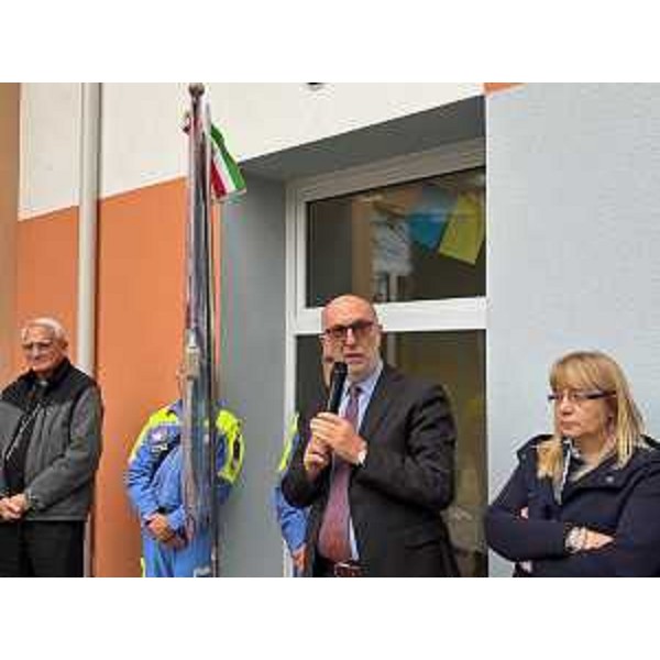 L'assessore regionale alla Salute e Protezione civile Riccardo Riccardi all'inaugurazione dellampliamento della scuola primaria di Camino al Tagliamento. - L'assessore regionale alla Salute e Protezione civile Riccardo Riccardi all'inaugurazione dellampliamento della scuola primaria di Camino al Tagliamento.