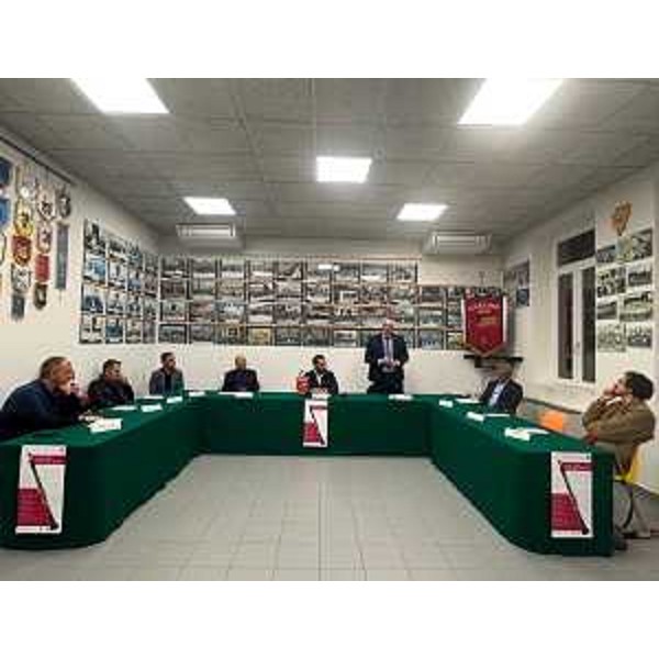 La sala a Carlino durante la presentazione dell'evento - La sala a Carlino durante la presentazione dell'evento