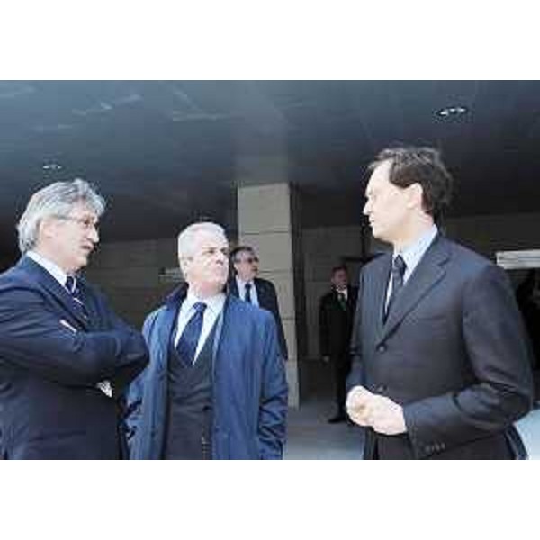 Renzo Tondo (Presidente Friuli Venezia Giulia), Claudio Scajola (Ministro Sviluppo economico) e Luca Ciriani (Vicepresidente FVG e Assessore regionale Attività produttive) a Udine. (Udine 20/03/09)