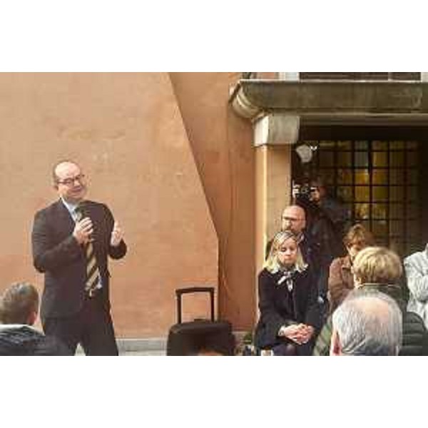 Il vicegovernatore Anzil nel corso del suo intervento - Il vicegovernatore Anzil nel corso del suo intervento