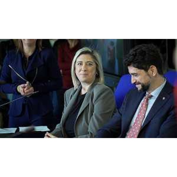 L'assessore Amirante all'inaugurazione del Pl Space center, la struttura realizzata dallimpresa PrimaLuceLab nel contesto del Polo Tecnologico Alto Adriatico - L'assessore Amirante all'inaugurazione del Pl Space center, la struttura realizzata dallimpresa PrimaLuceLab nel contesto del Polo Tecnologico Alto Adriatico