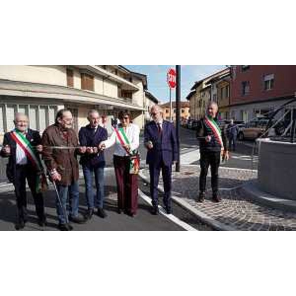 Riccardi al taglio del nastro, presente anche il presidente di Cafc Salvatore Benigno - Riccardi al taglio del nastro, presente anche il presidente di Cafc Salvatore Benigno