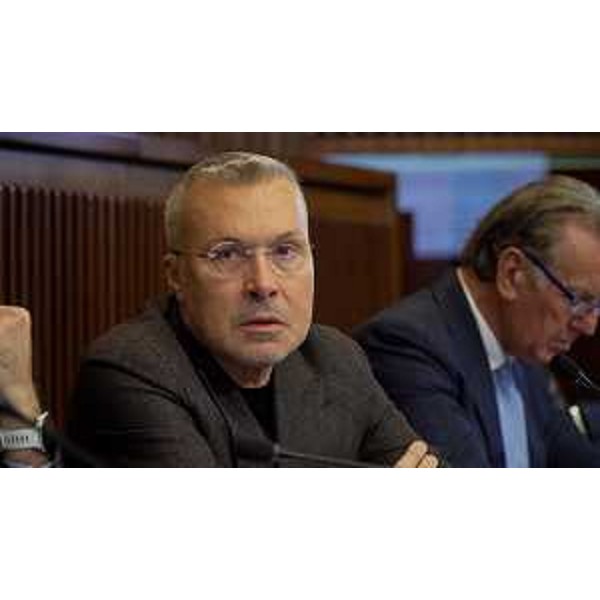 Lassessore regionale alle Attività produttive e turismo Sergio Emidio Bini in Aula - Lassessore regionale alle Attività produttive e turismo Sergio Emidio Bini in Aula