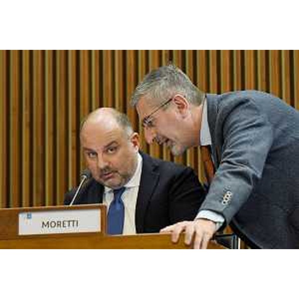 Da sinistra Diego Moretti e Andrea Carli del Pd - Da sinistra Diego Moretti e Andrea Carli del Pd