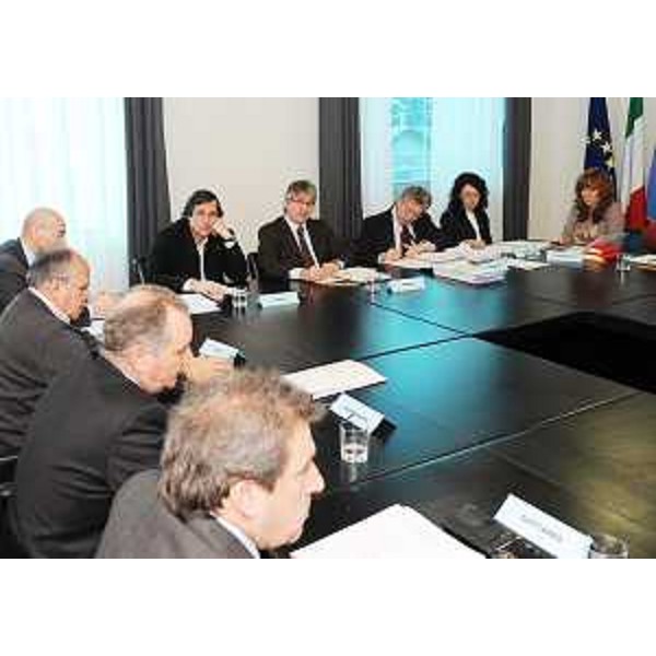 Renzo Tondo (Presidente Friuli Venezia Giulia) nel corso della riunione con i parlamentari ed i capigruppo del Consiglio regionale, a Udine. (Udine 23/03/09)