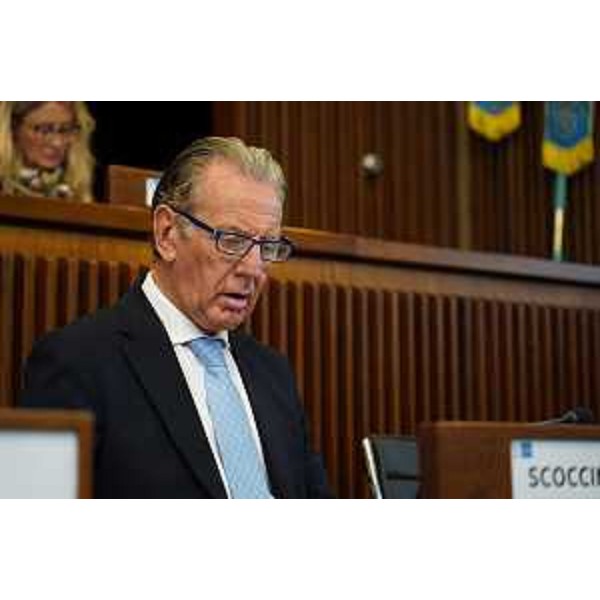 L'assessore regionale alla Difesa dell'ambiente, energia e sviluppo sostenibile Fabio Scoccimarro oggi in Aula - L'assessore regionale alla Difesa dell'ambiente, energia e sviluppo sostenibile Fabio Scoccimarro oggi in Aula 