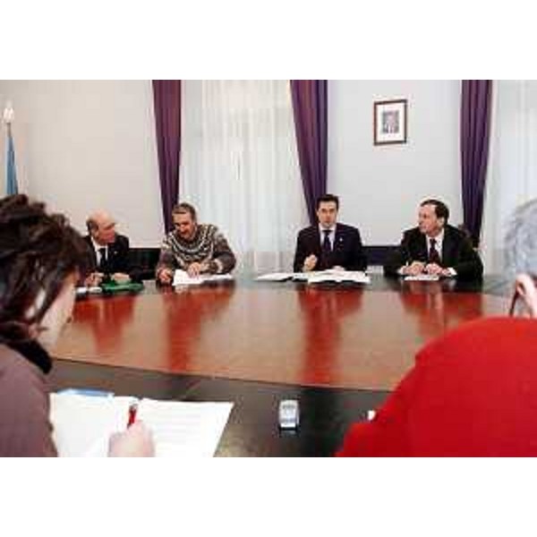 Beltrame (Assessore regionale Salute) nel corso della conferenza stampa seguita alla riunione di Giunta regionale, a Trieste. (Trieste 04/03/05)