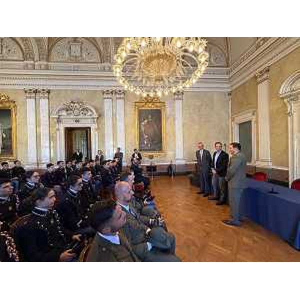 Un momento dell'incontro nel salone di Rappresentanza nel palazzo della Regione a Trieste - Un momento dell'incontro nel salone di Rappresentanza nel palazzo della Regione a Trieste