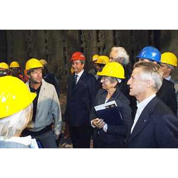 Riccardo Illy (Presidente Regione Friuli Venezia Giulia) alla cerimonia per la caduta dell'ultimo diaframma di roccia della Galleria 'Carso' (verso Venezia) sul tratto Cattinara-Padriciano della Grande Viabilità Triestina. (Trieste 12/10/06)
