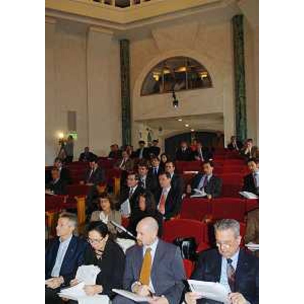Illy (Presidente FVG), Del Piero (Assessore regionale Finanze) e Degrassi (CdA Friulia) all'assemblea ordinaria degli azionisti di Friulia, a Trieste. (Trieste 20/01/05)