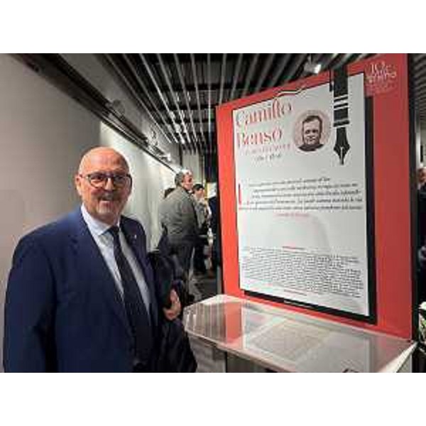 Lassessore regionale al Patrimonio Sebastiano Callari allinaugurazione della mostra "Io qui sottoscritto. Testamenti di grandi Italiani & Sloveni" - Lassessore regionale al Patrimonio Sebastiano Callari allinaugurazione della mostra "Io qui sottoscritto. Testamenti di grandi Italiani & Sloveni"