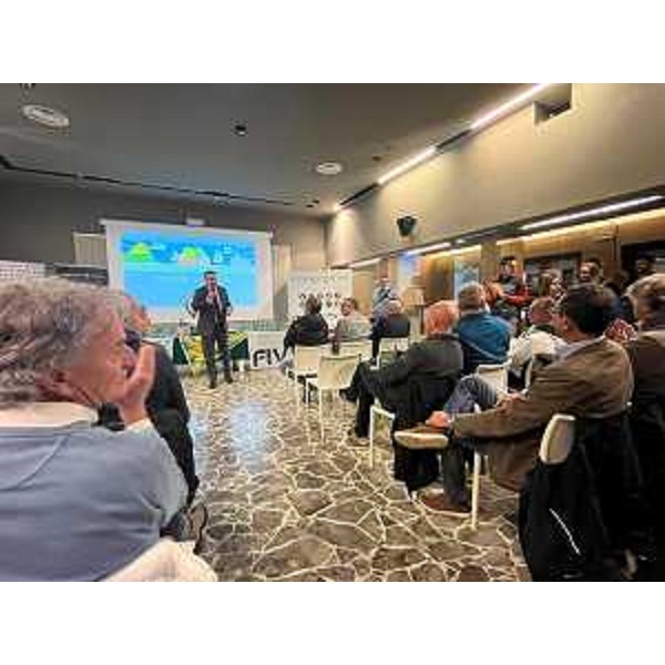 Una fase della cerimonia di premiazione all'Infopoint di Sistiana di PromoTurismoFVG - Una fase della cerimonia di premiazione all'Infopoint di Sistiana di PromoTurismoFVG