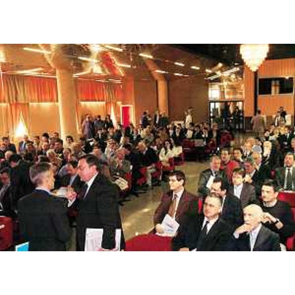Illy (Presidente FVG) al convegno "Lignano futura" nella sala convegni Kursaal a Lignano. (Lignano 18/04/05)