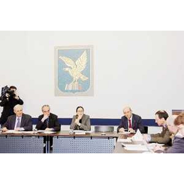 Conferenza stampa al termine della riunione della Giunta regionale. (Trieste 14/01/05)