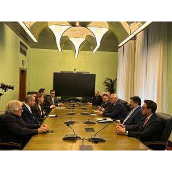 Un momento della giornata di sensibilizzazione sul diabete nella Sala Verde del Cr, alla presenza del presidente Bordin, dei consiglieri e dei rappresentanti del mondo associazionistico e scientifico. - Un momento della giornata di sensibilizzazione sul diabete nella Sala Verde del Cr, alla presenza del presidente Bordin, dei consiglieri e dei rappresentanti del mondo associazionistico e scientifico.