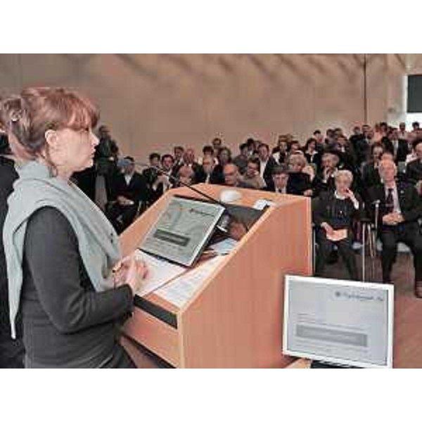 Alessia Rosolen (Assessore regionale Lavoro, Università e Ricerca, delegato Pari Opportunità e Politiche giovanili) alla celebrazione del San Giuseppe Artigiano alla Stazione Marittima di Trieste. (Trieste 28/03/09) 