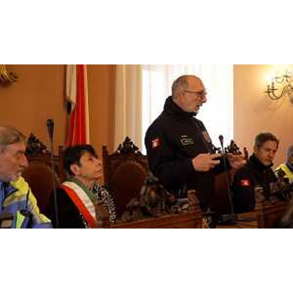 L'assessore regionale Riccardo Riccardi nella sala consiliare di Cividale con il sindaco Daniela Bernardi - L'assessore regionale Riccardo Riccardi nella sala consiliare di Cividale con il sindaco Daniela Bernardi