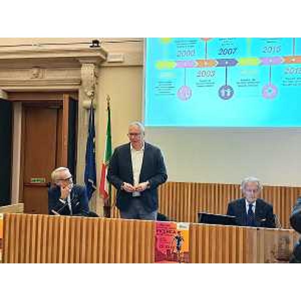 Il presidente Bordin durante il suo intervento alla conferenza stampa nella sala Ajace di Udine - Il presidente Bordin durante il suo intervento alla conferenza stampa nella sala Ajace di Udine