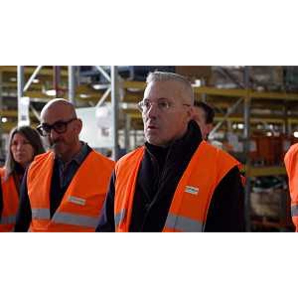 L'assessore regionale alle Attività produttive e turismo Sergio Emidio Bini in visita allo stabilimento Electrolux Professional Vallenoncello - L'assessore regionale alle Attività produttive e turismo Sergio Emidio Bini in visita allo stabilimento Electrolux Professional Vallenoncello