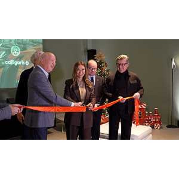 Taglio del nastro alla Family loung by Calligaris allo stadio Friuli - Taglio del nastro alla Family loung by Calligaris allo stadio Friuli