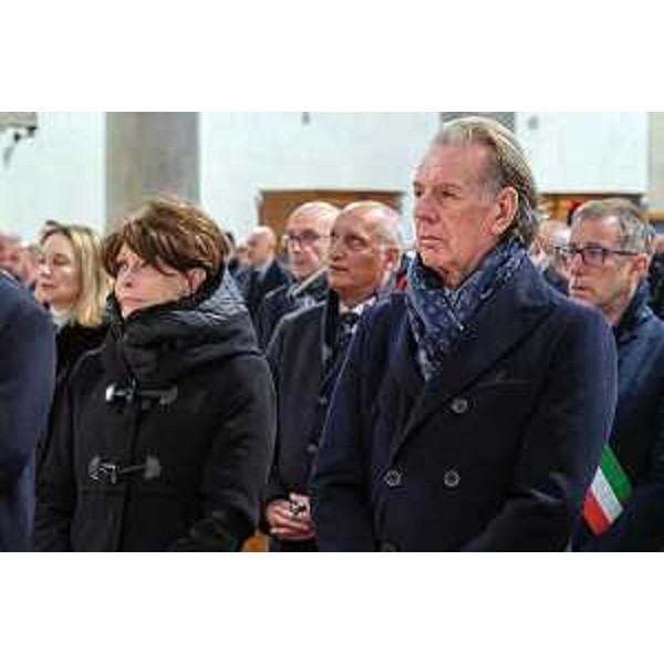 Gli assessori Scoccimarro e Rosolen alla celebrazione della Virgo Fidelis - Gli assessori Scoccimarro e Rosolen alla celebrazione della Virgo Fidelis