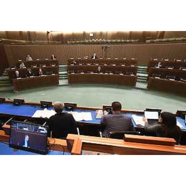 I lavori durante la IV Commissione - I lavori durante la IV Commissione