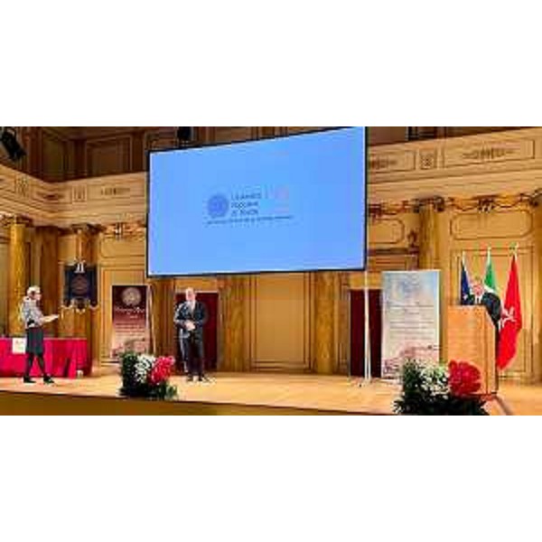 Un momento dell'intervento del vicegovernatore Mario Anzil alla cerimonia celebrativa dei 125 anni dellUniversità Popolare di Trieste - Un momento dell'intervento del vicegovernatore Mario Anzil alla cerimonia celebrativa dei 125 anni dellUniversità Popolare di Trieste