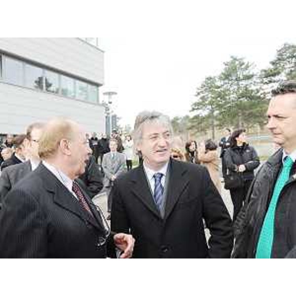 Giancarlo Michellone (Presidente AREA Science Park), Renzo Tondo (Presidente Friuli Venezia Giulia) ed Edouard Ballaman (Presidente Consiglio regionale) all'AREA Science Park di Padriciano per l'anteprima del G8 Ambiente e le celebrazioni del trentennale del parco scientifico triestino. (Trieste 03/04/09)