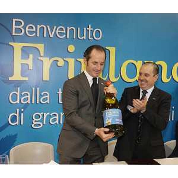 Luca Zaia (Ministro Politiche agricole) e Claudio Violino (Assessore regionale Risorse agricole, naturali e forestali) al Vinitaly per la stipula dell'accordo tra Regione FVG e Ministero delle Politiche Agricole e Forestali sulla nuova denominazione del Tocai Friulano. (Verona 03/04/09)