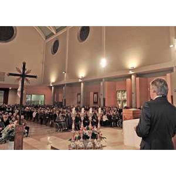 Renzo Tondo (Presidente Friuli Venezia Giulia) alle celebrazioni per il 250° anniversario della Madonna Addolorata nel Duomo di San Giorgio di Nogaro. (San Giorgio di Nogaro 03/04/09)