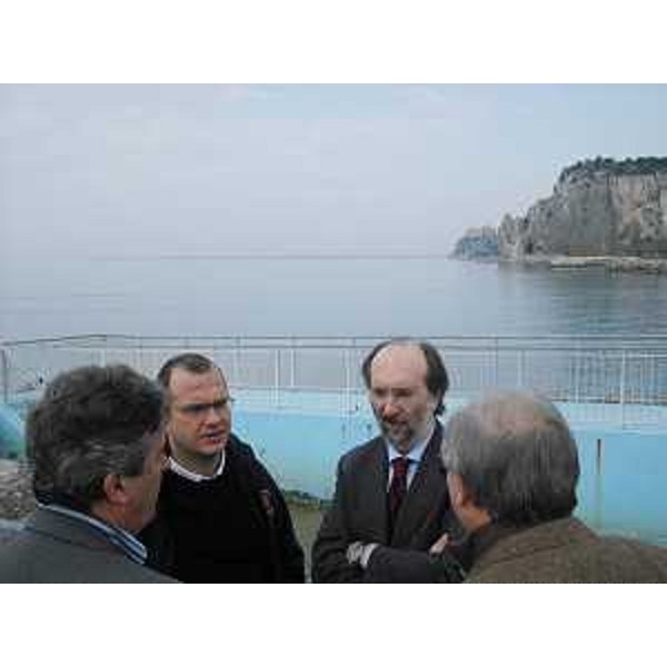 Riccardo Riccardi (Assessore regionale Mobilità, Energia ed Infrastrutture di Trasporto) a Duino Aurisina. (Duino Aurisina 04/04/09)