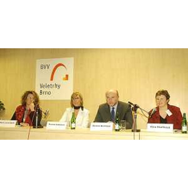 Bertossi (Assessore regionale Attività produttive) alla giornata di apertura del Salone internazionale del turismo "Go & Regiontour 2005", a Brno. (Brno 14/01/05)
