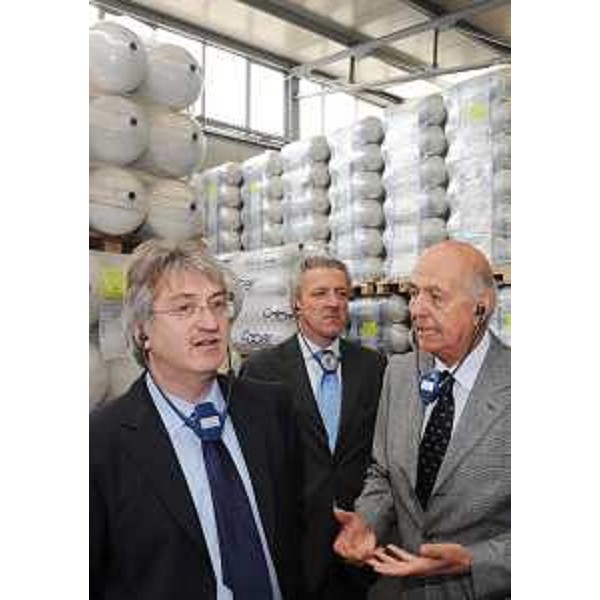 Renzo Tondo (Presidente Friuli Venezia Giulia) visita la Faber di Cividale del Friuli. (Cividale del Friuli 20/04/09)