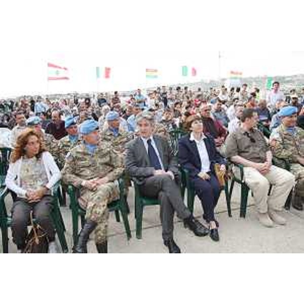 Renzo Tondo (Presidente Friuli Venezia Giulia) a Yanuh in Libano. (Yanuh 30/04/09)