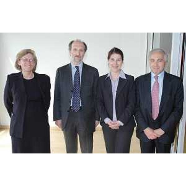 Annamaria Andretta (Presidente Camera di Commercio Italiana, Monaco di Baviera), Riccardo Riccardi (Assessore regionale Mobilità, Energia e Infrastrutture di Trasporto), Katja Hessel (Segretario di Stato del Ministero Bavarese Economia e Infrastrutture) e Adriano Chiodi Cianfarani (Console generale d'Italia a Monaco di Baviera) a Monaco in occasione di "Trasport Logistic". (Monaco di Baviera 14/05/09)
