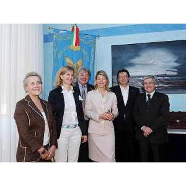 Bassa Poropat (Presidente Provincia TS), Savino (Assessore regionale Programmazione, Risorse economiche e finanziarie, Patrimonio e Servizi generali), De Anna (Assessore regionale Organizzazione, Personale e Sistemi informativi, delegato Attività ricreative e sportive), Seganti (Assessore regionale Pianificazione territoriale, Autonomie locali e Sicurezza), Gherghetta (Presidente Provincia GO) e Fontanini (Presidente Provincia UD) a Trieste. (Trieste 19/05/09) 