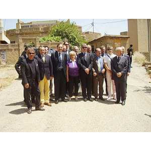 Renzo Tondo (Presidente Friuli Venezia Giulia) e la delegazione di imprenditori del FVG. (Kirkuk 19/05/09) 