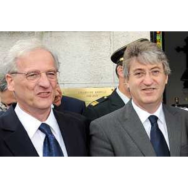 Renzo Tondo (Presidente della Regione Friuli Venezia Giulia) con Laszlo Solyom (Presidente della Repubblica D'Ungheria) alla cerimonia di consacrazione della Cappella Ungherese a Visintini di Doberdò del Lago, sul Carso Goriziano. (Doberdò del lago, 29/05/09)