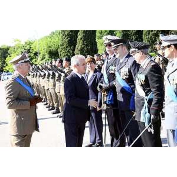 Claudio Scajola (Ministro Sviluppo economico) al sacrario di Redipuglia per le celebrazioni del 63° anniversario della costituzione della Repubblica. (Fogliano-Redipuglia 02/06/09)