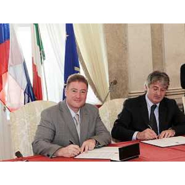 Georgij Boos (Governatore Kaliningrad) e Renzo Tondo (Presidente Friuli Venezia Giulia) nella sede della Regione a Trieste. (Trieste 04/06/09) 
