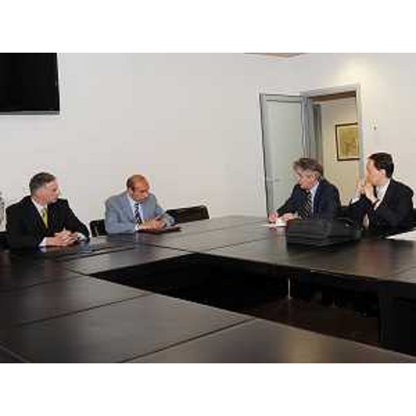 Renzo Tondo (Presidente Friuli Venezia Giulia) e Luca Ciriani (Vicepresidente FVG e Assessore regionale Attività produttive) nel corso dell'incontro con i manager del Gruppo Luvata, a Udine. (Udine 12/06/09)