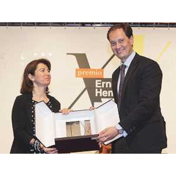 Eugenia Maria Roccella (Sottosegretario Welfare) e Luca Ciriani (Vicepresidente FVG e Assessore regionale Attività produttive) a Lignano Sabbiadoro alla cerimonia del Premio Hemingway. (Lignano Sabbiadoro 13/06/09)