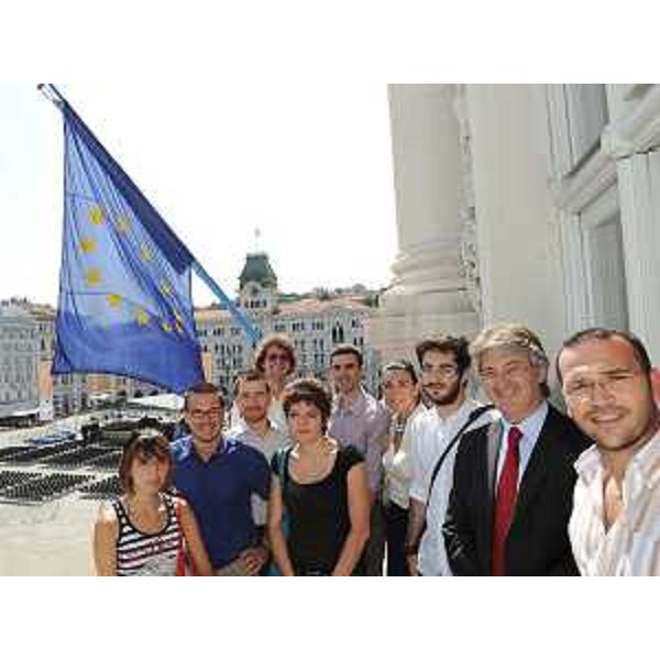 Un gruppo di studenti dell'Università di Trieste visita la sede della Regione Friuli Venezia Giulia accompagnato dal Presidente Renzo Tondo. (Trieste 23/07/09) 
